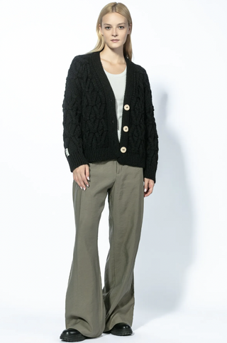 Fobya | Classic buttoned cardigan | Milieustore.no